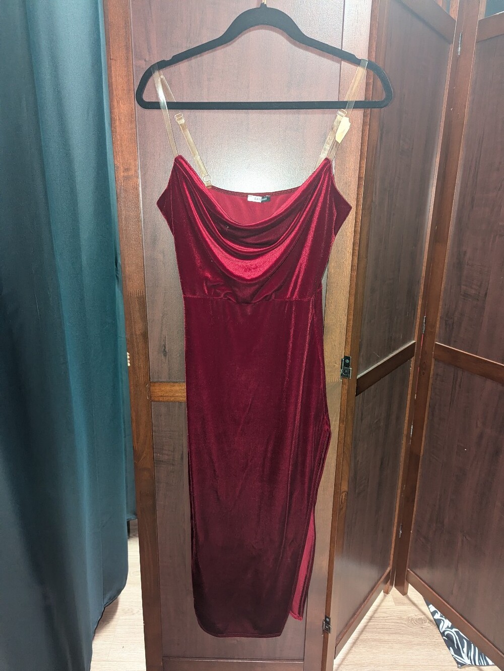 Women’s Velvet Mini Dress in Burgundy — Sleek Evening Style